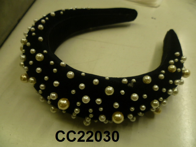 Velvet Headband With Pearls